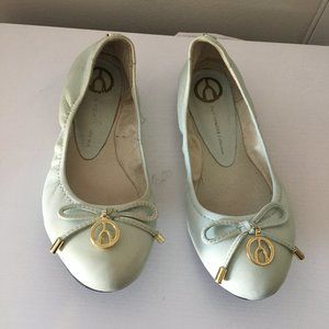 free gift * Size 5 EUC seafoam blue leather ballet flats